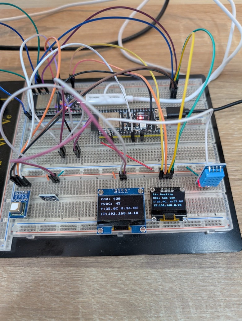SGP30 vs SCD41 Breadboard Setup